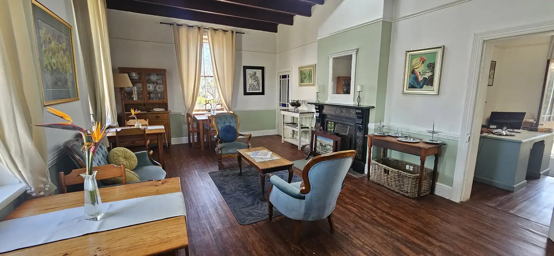 Comfortable guest lounge at Kelkiewyn Guesthouse in Caledon