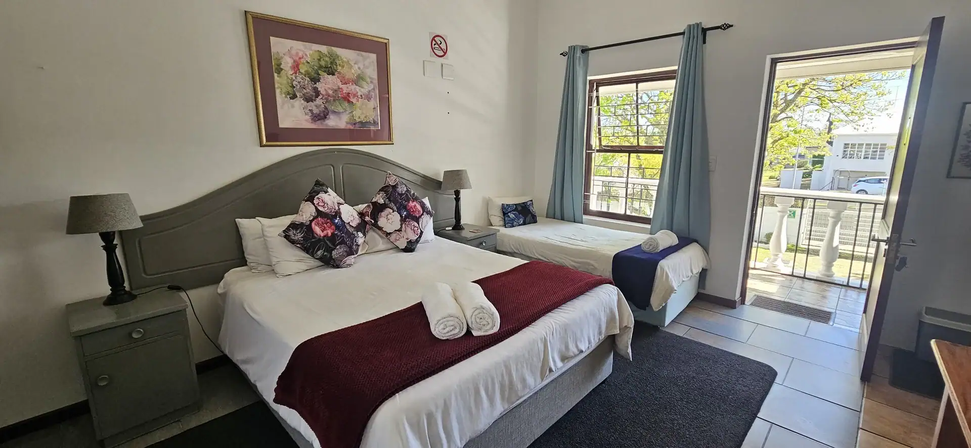 Comfortable corporate accommodation room at Kelkiewyn Guesthouse in Caledon